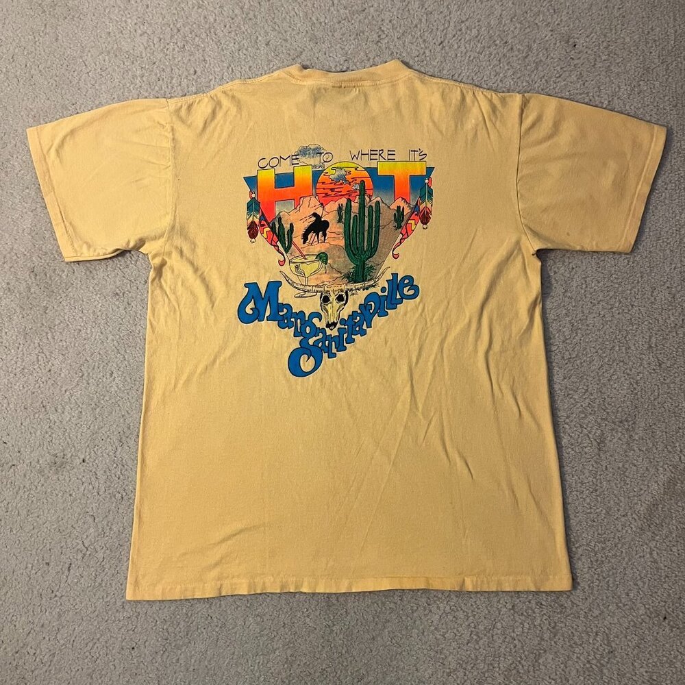 VTG 90s Come to Where It’s Hot Margaritaville Yellow Casual Single Stitch Tee L